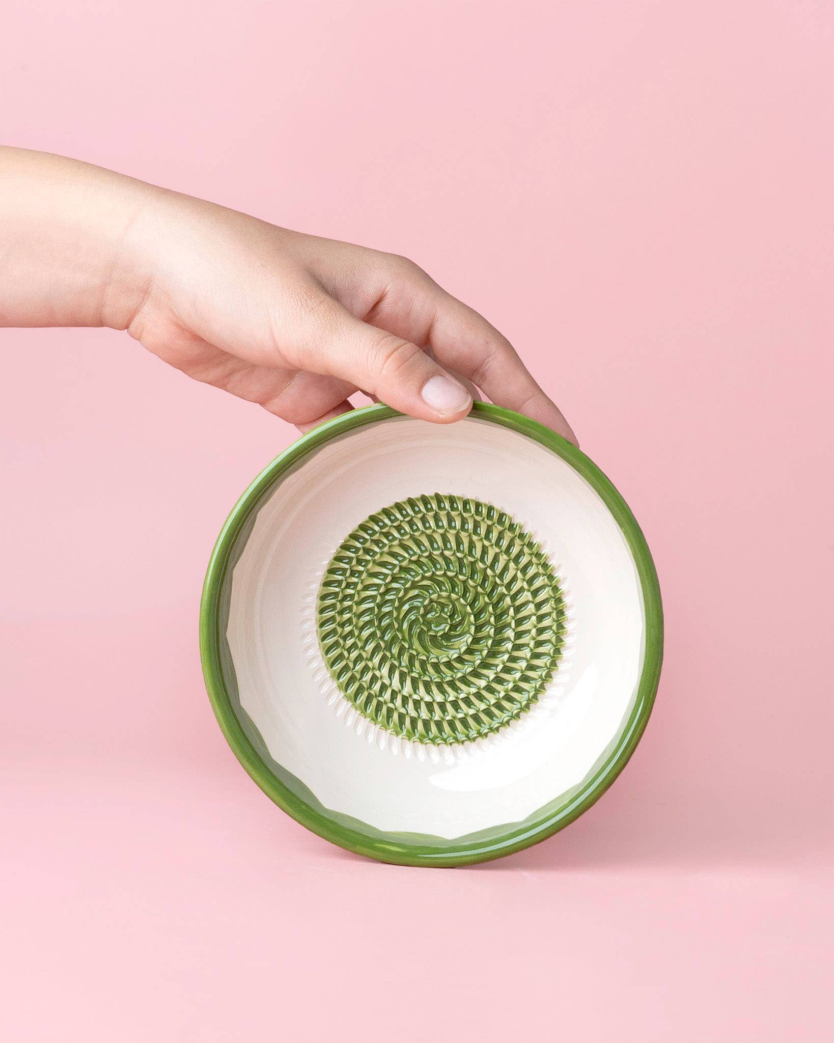 Средна керамична чинийка-ренде Есмералда