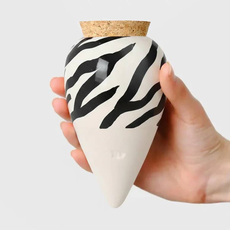 Olla Zebra: стилен дифузер за поливане